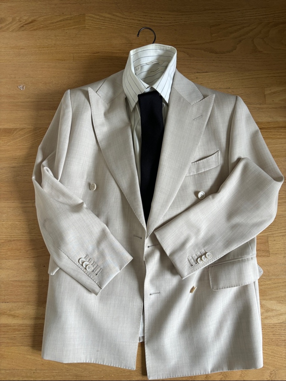 SUITSUPPLY Milano double breasted suit